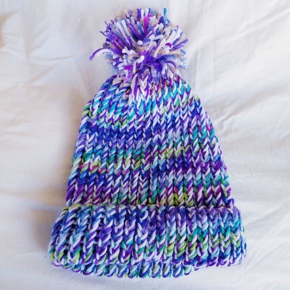 Handmade Hand knitted winter hat Purple beanie with pom pom - Picture 3 of 3